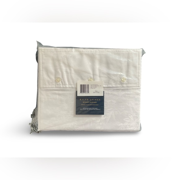 NWT Ralph Lauren Organic Cotton Bethany Jacquard Fitted Sheet Studio White QUEEN - Picture 1 of 2